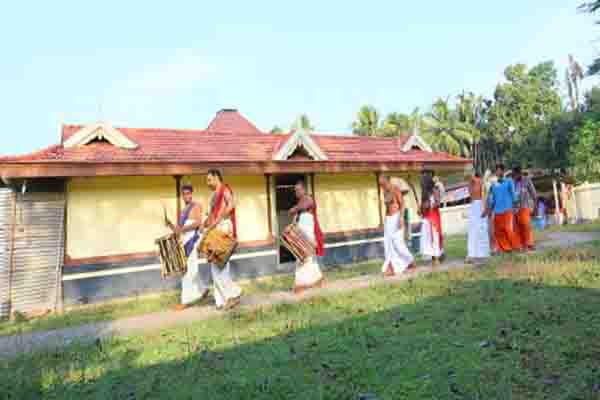 Chiravarambathukavu Temple Gallery