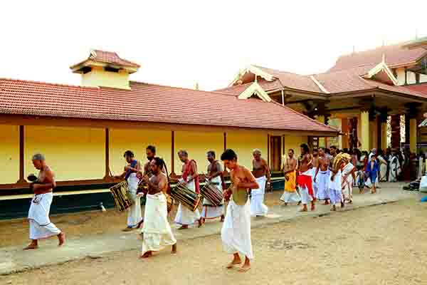 Chiravarambathukavu Temple Gallery