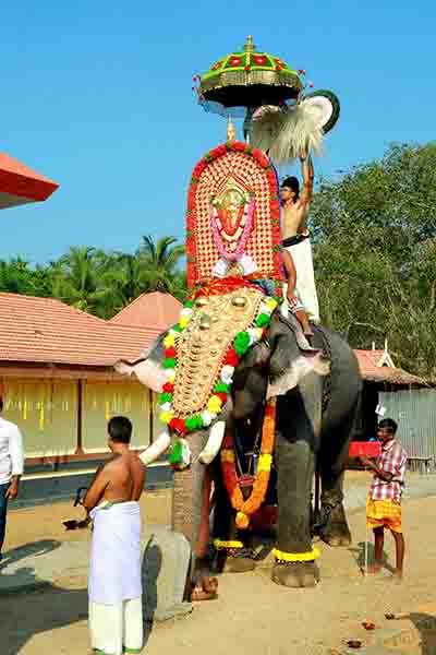 Chiravarambathukavu Temple Gallery